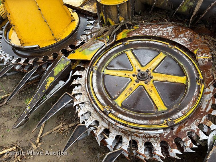 image for item YA5573 2022 New Holland FX60 PRWD forage harvester