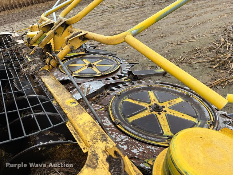image for item YA5573 2022 New Holland FX60 PRWD forage harvester