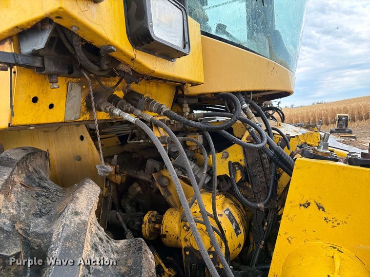 image for item YA5573 2022 New Holland FX60 PRWD forage harvester