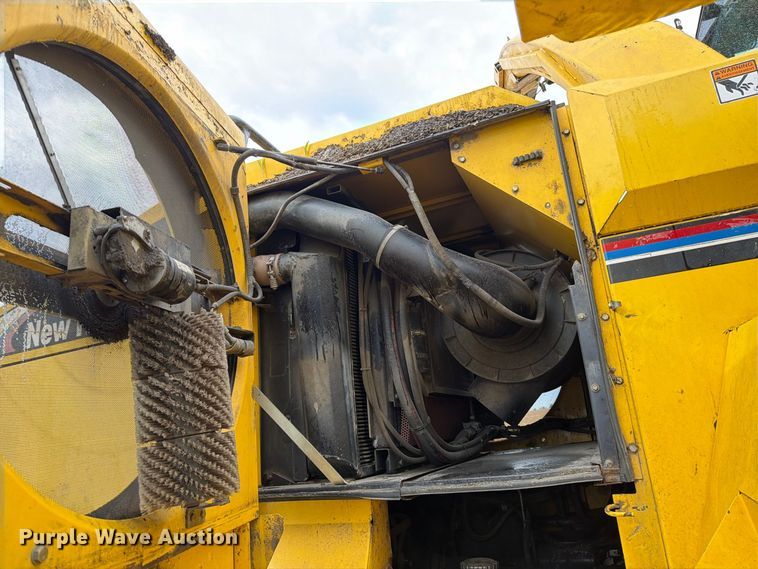 image for item YA5573 2022 New Holland FX60 PRWD forage harvester