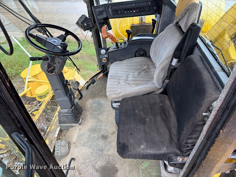 image for item YA5573 2022 New Holland FX60 PRWD forage harvester
