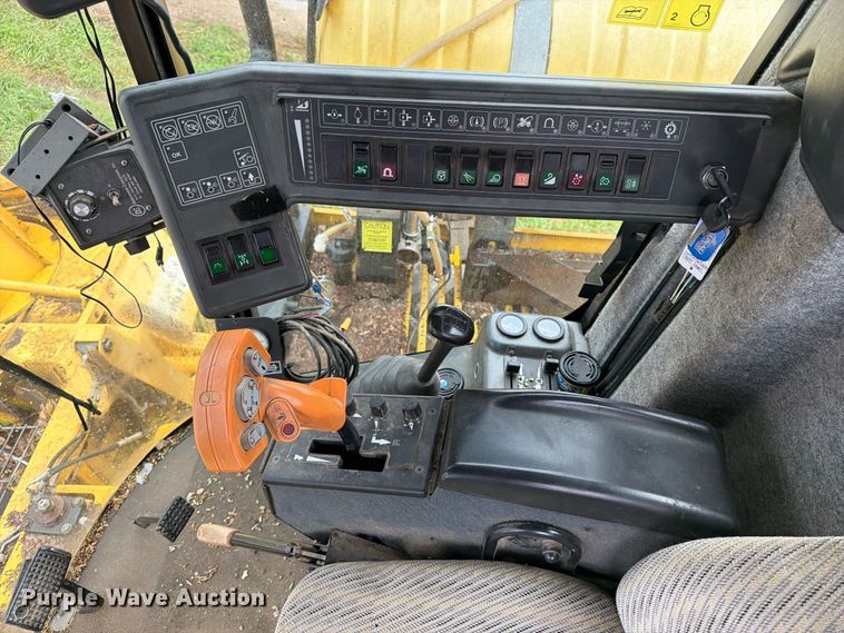 image for item YA5573 2022 New Holland FX60 PRWD forage harvester
