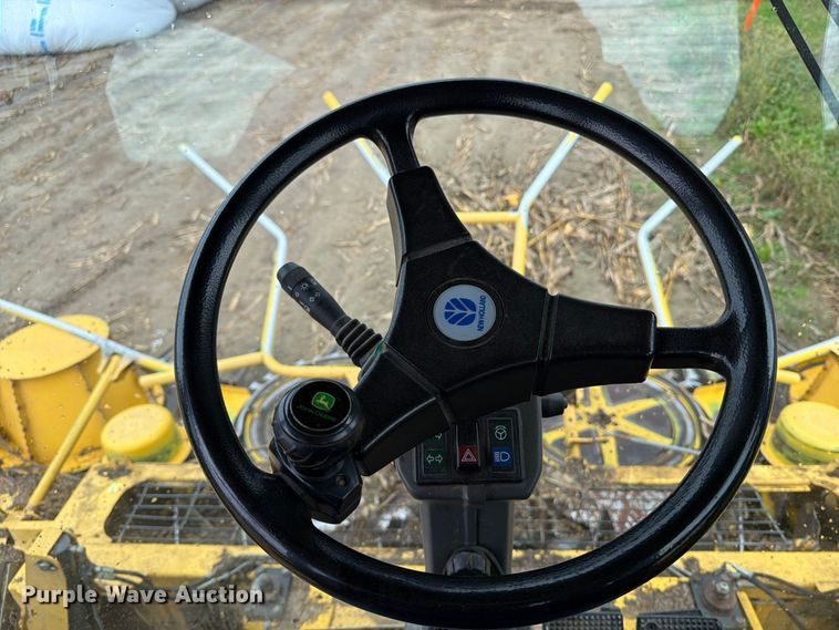 image for item YA5573 2022 New Holland FX60 PRWD forage harvester