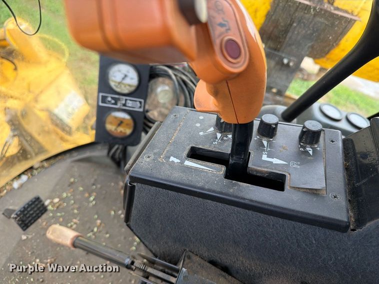 image for item YA5573 2022 New Holland FX60 PRWD forage harvester