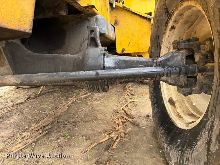 image for item YA5573 2022 New Holland FX60 PRWD forage harvester