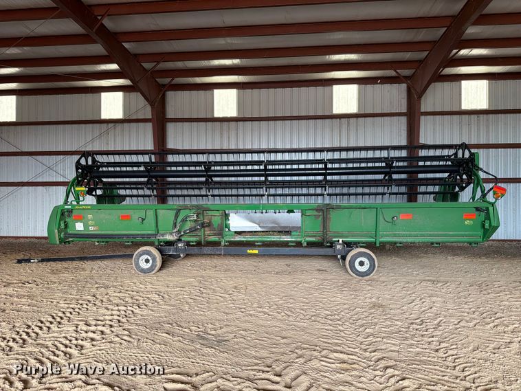 image for item YA5579 2007 John Deere 630F HydraFlex flex head