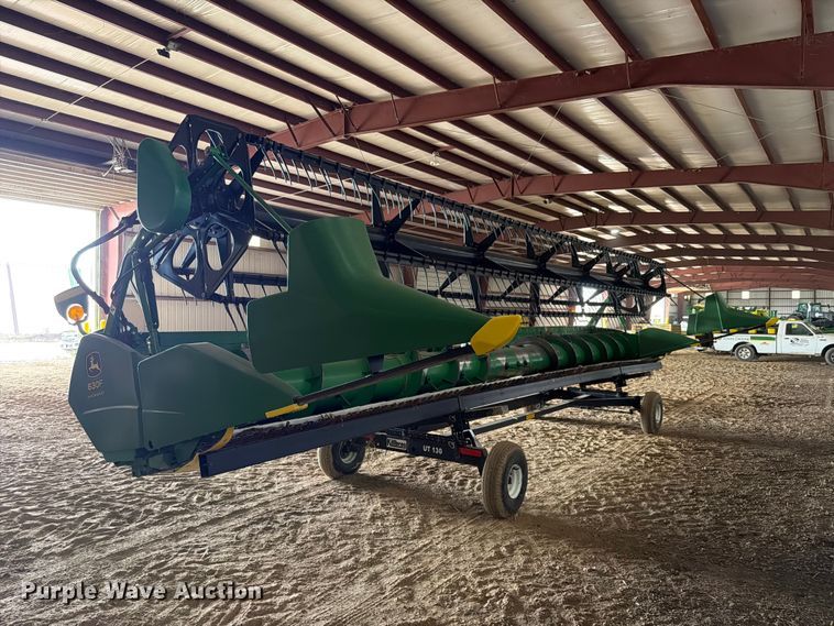 image for item YA5579 2007 John Deere 630F HydraFlex flex head
