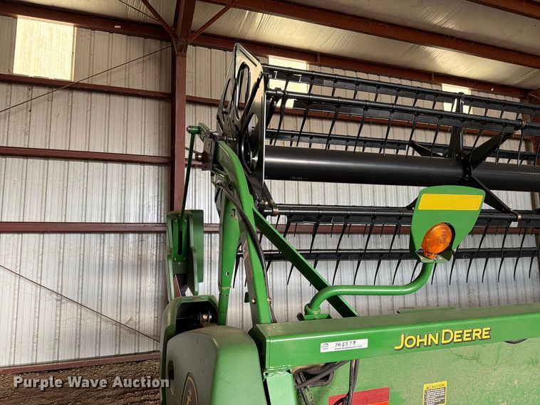image for item YA5579 2007 John Deere 630F HydraFlex flex head