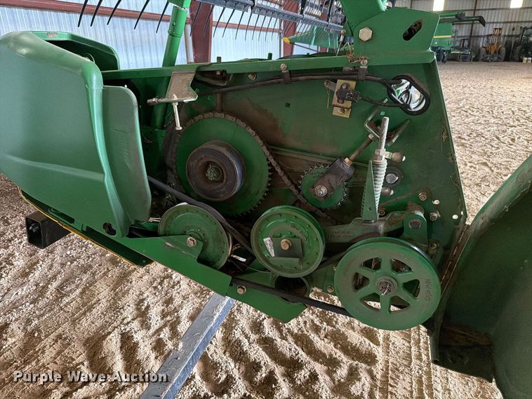 image for item YA5579 2007 John Deere 630F HydraFlex flex head