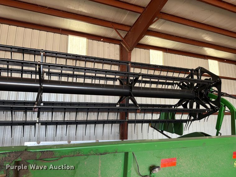 image for item YA5579 2007 John Deere 630F HydraFlex flex head