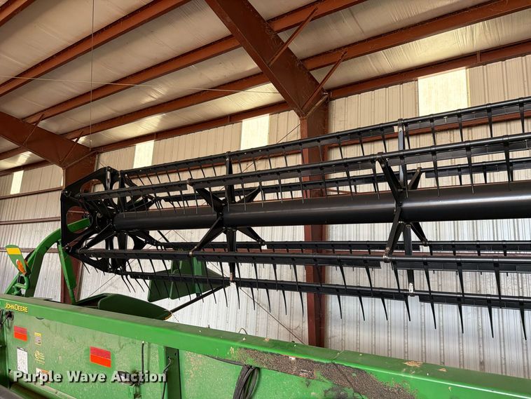 image for item YA5579 2007 John Deere 630F HydraFlex flex head