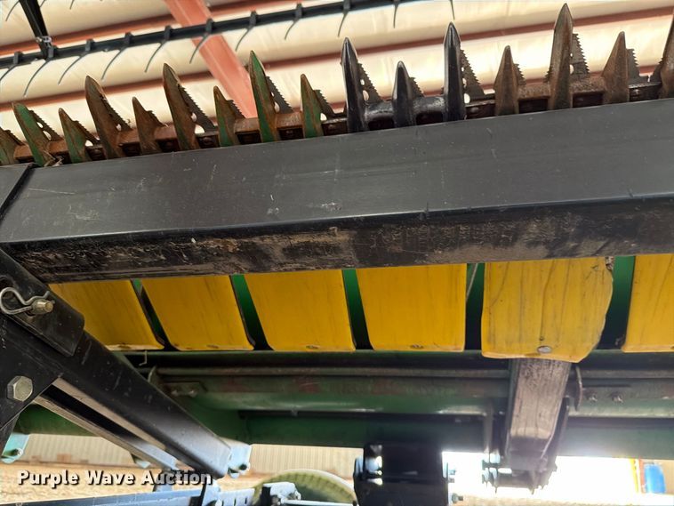 image for item YA5579 2007 John Deere 630F HydraFlex flex head