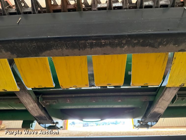 image for item YA5579 2007 John Deere 630F HydraFlex flex head