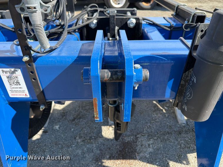 image for item YA5626 2025 Unverferth Blu-Jet Sub-Tiller 4 in-line ripper