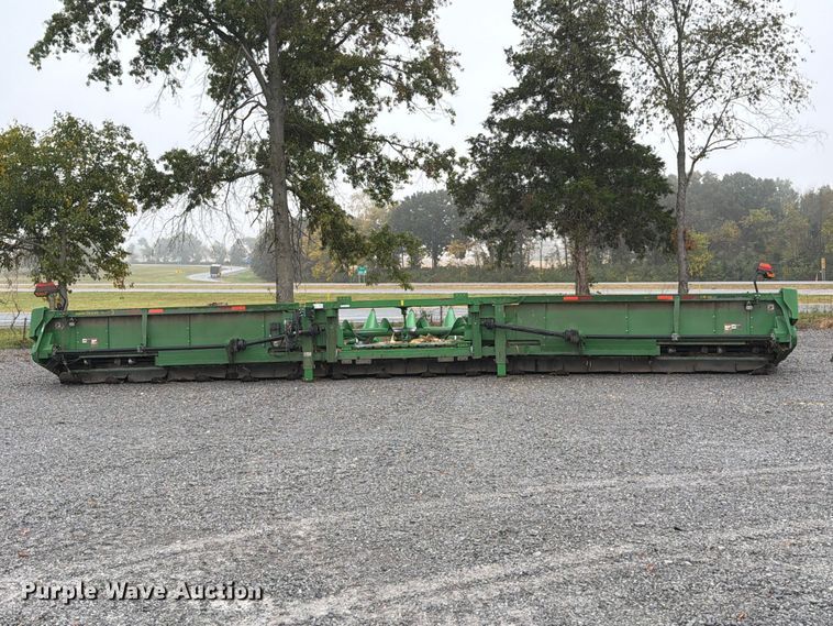 image for item YA5665 2025 John Deere CR 16 StalkMaster corn head