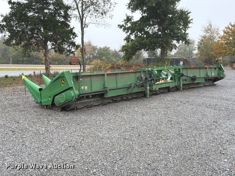 image for item YA5665 2025 John Deere CR 16 StalkMaster corn head