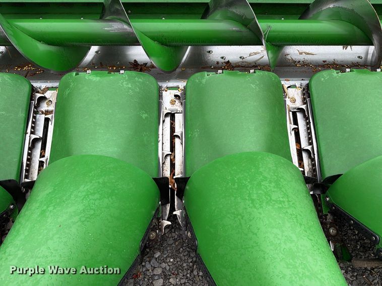 image for item YA5665 2025 John Deere CR 16 StalkMaster corn head