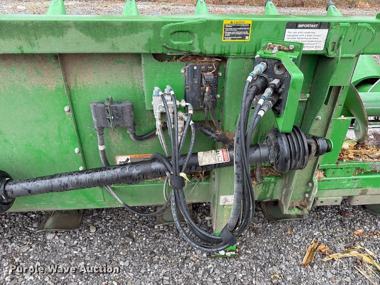 image for item YA5665 2025 John Deere CR 16 StalkMaster corn head