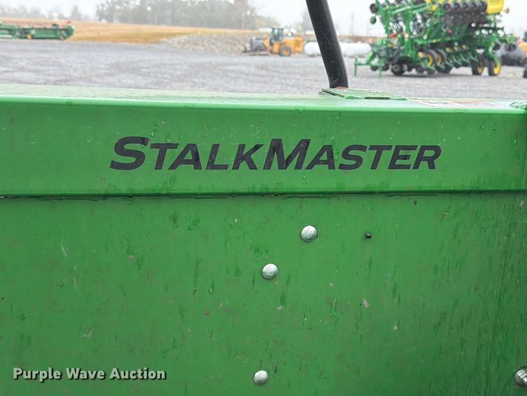 image for item YA5665 2025 John Deere CR 16 StalkMaster corn head