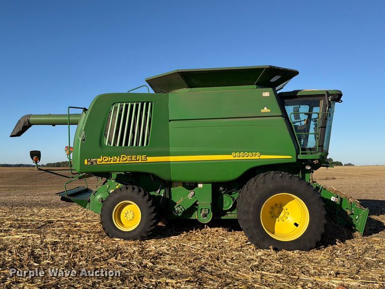 image for item YA5721 2004 John Deere 9660STS combine