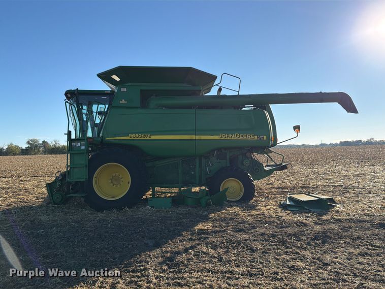 image for item YA5721 2004 John Deere 9660STS combine