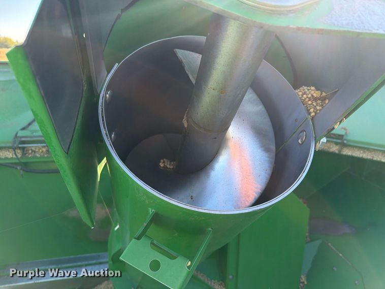 image for item YA5721 2004 John Deere 9660STS combine