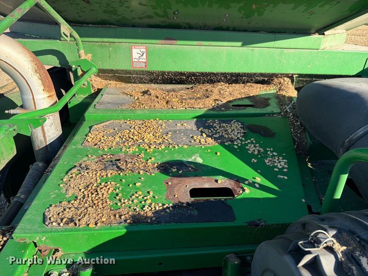 image for item YA5721 2004 John Deere 9660STS combine
