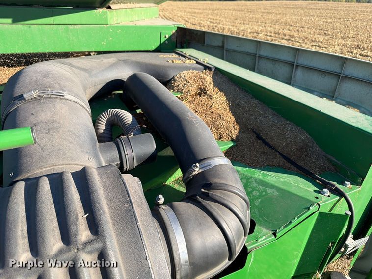 image for item YA5721 2004 John Deere 9660STS combine