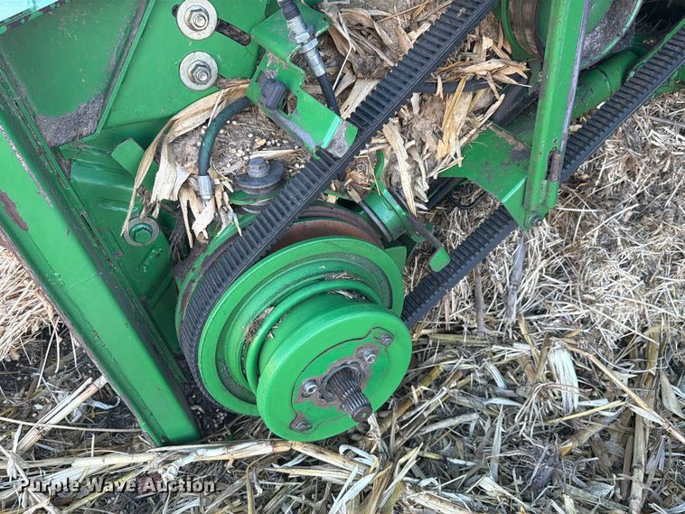 image for item YA5721 2004 John Deere 9660STS combine