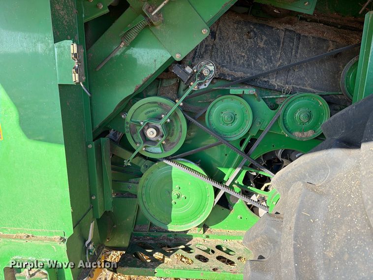 image for item YA5721 2004 John Deere 9660STS combine