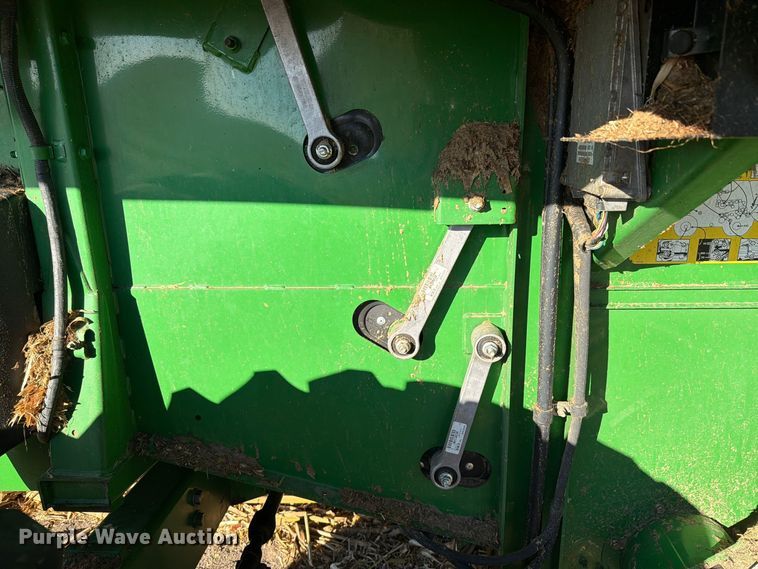 image for item YA5721 2004 John Deere 9660STS combine