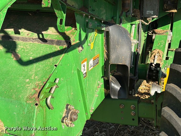 image for item YA5721 2004 John Deere 9660STS combine