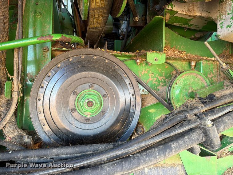 image for item YA5721 2004 John Deere 9660STS combine