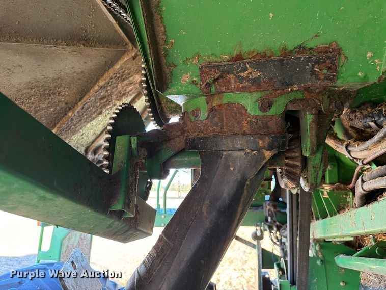 image for item YA5721 2004 John Deere 9660STS combine