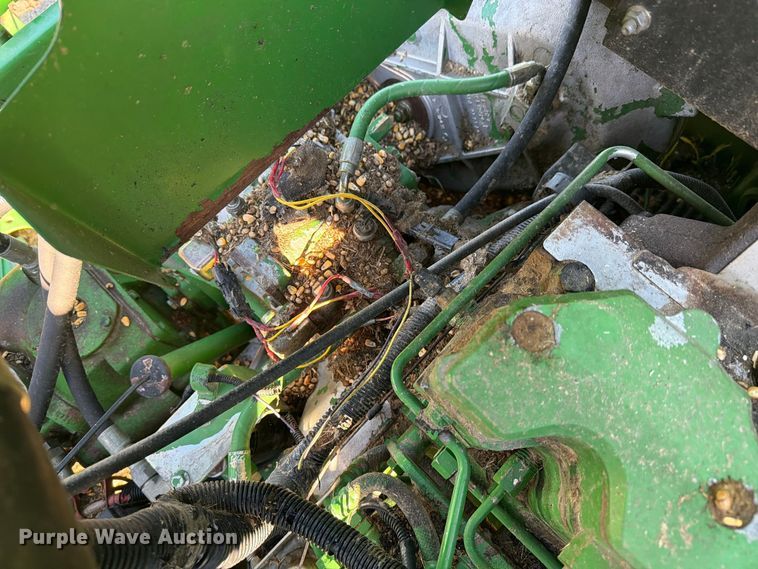 image for item YA5721 2004 John Deere 9660STS combine