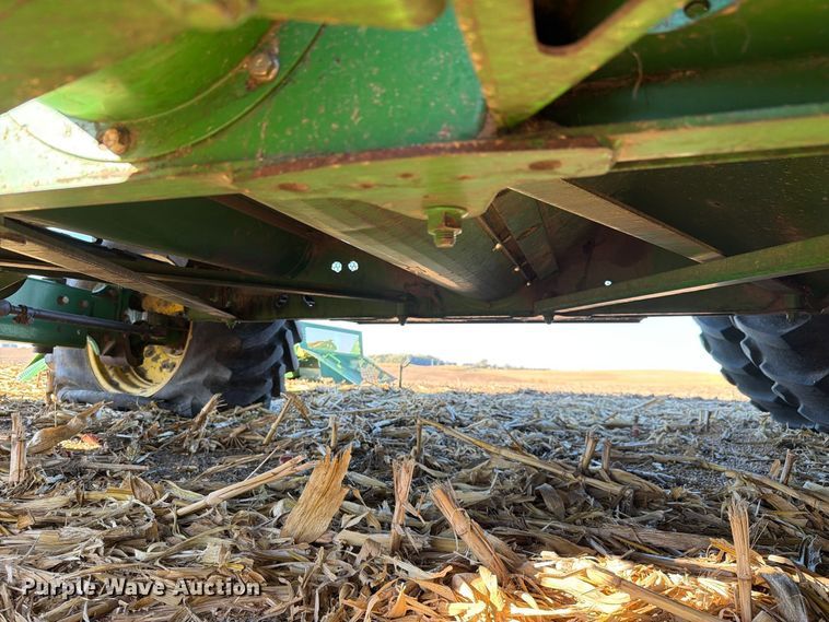 image for item YA5721 2004 John Deere 9660STS combine