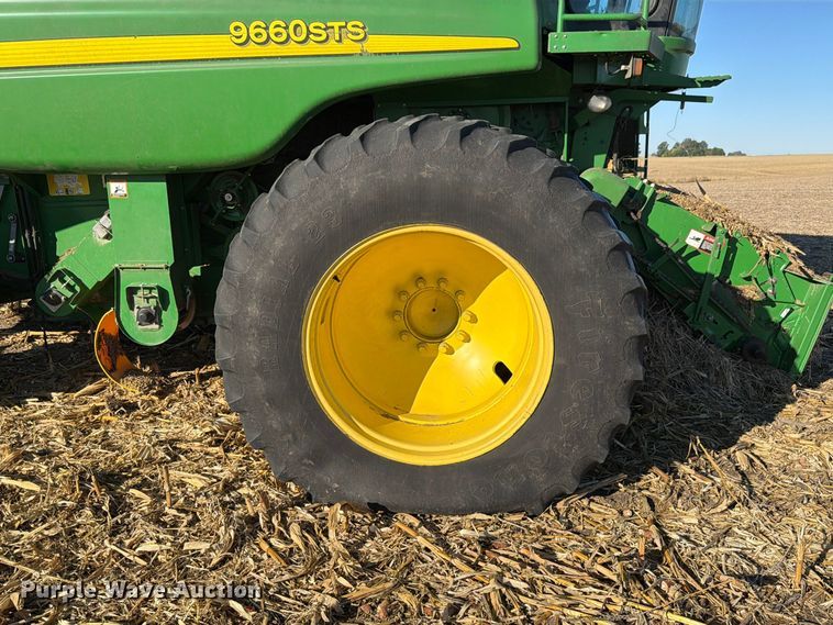 image for item YA5721 2004 John Deere 9660STS combine