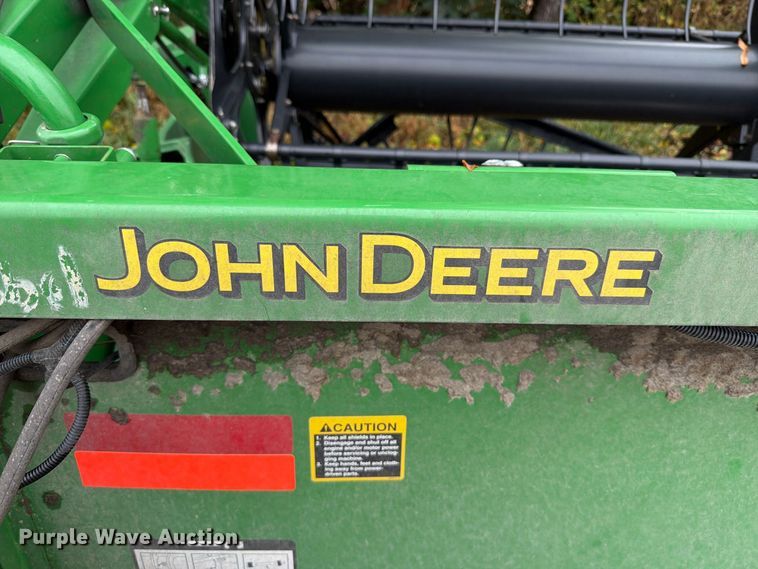 image for item YA5722 2010 John Deere 630F HydraFlex flex draper head