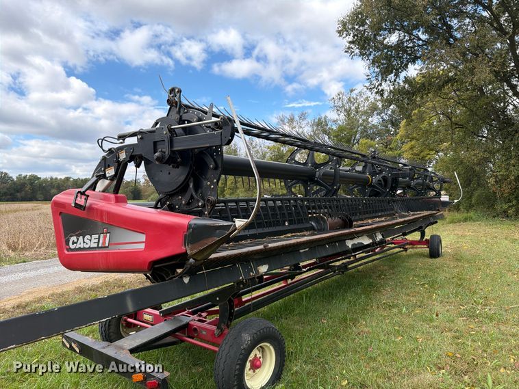 image for item YA5738 2011 Case IH 2162  35M10 2BH flex draper head