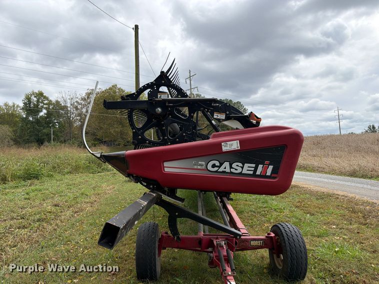 image for item YA5738 2011 Case IH 2162  35M10 2BH flex draper head