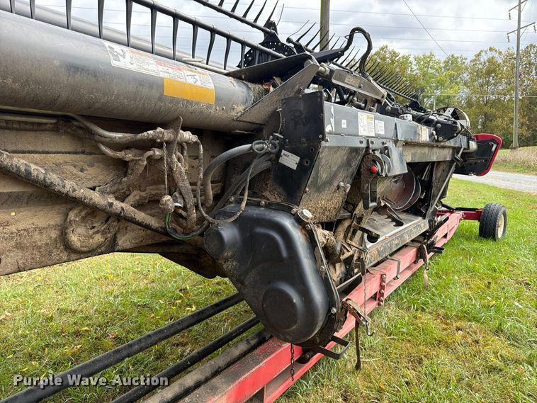 image for item YA5738 2011 Case IH 2162  35M10 2BH flex draper head