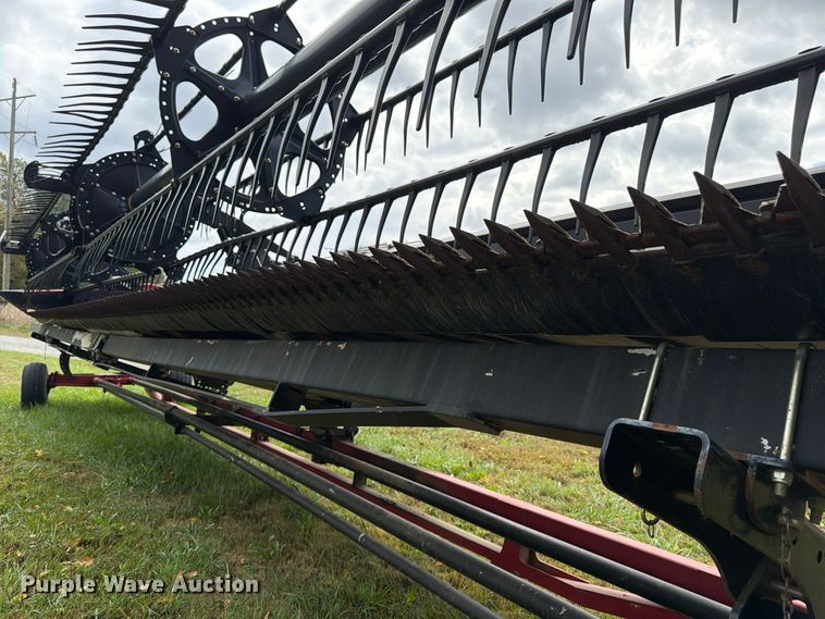 image for item YA5738 2011 Case IH 2162  35M10 2BH flex draper head