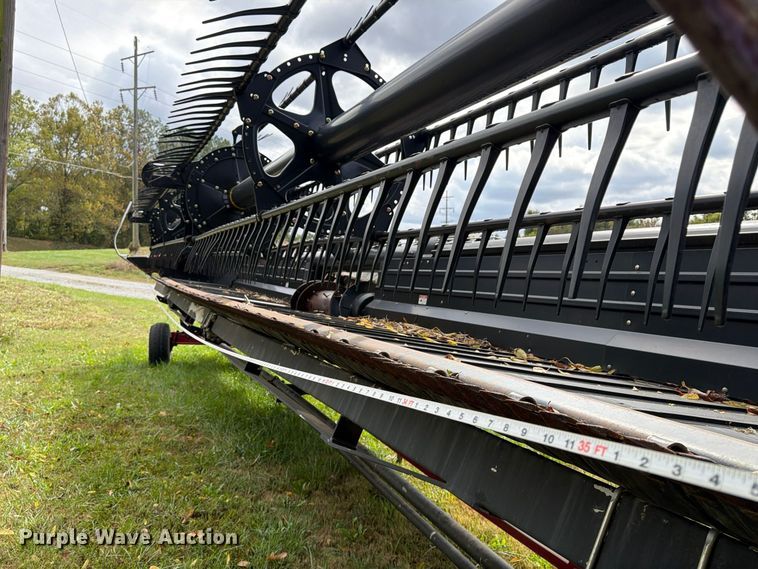 image for item YA5738 2011 Case IH 2162  35M10 2BH flex draper head