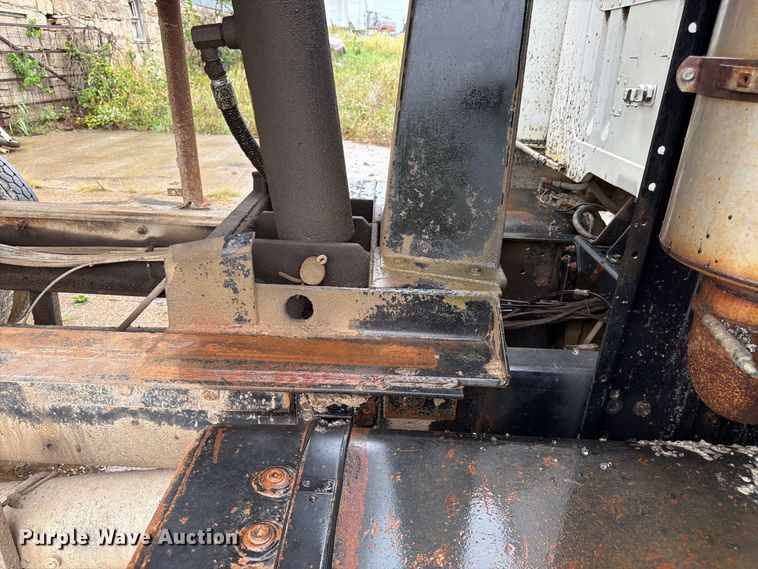 image for item DT3008 Davis FMT 12-14 dump bed