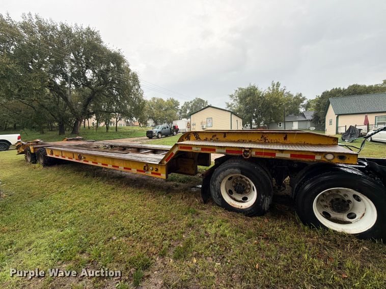 image for item DT3011 1978 Alabama Trailer Co. MTS 30 AW lowboy equipment trailer