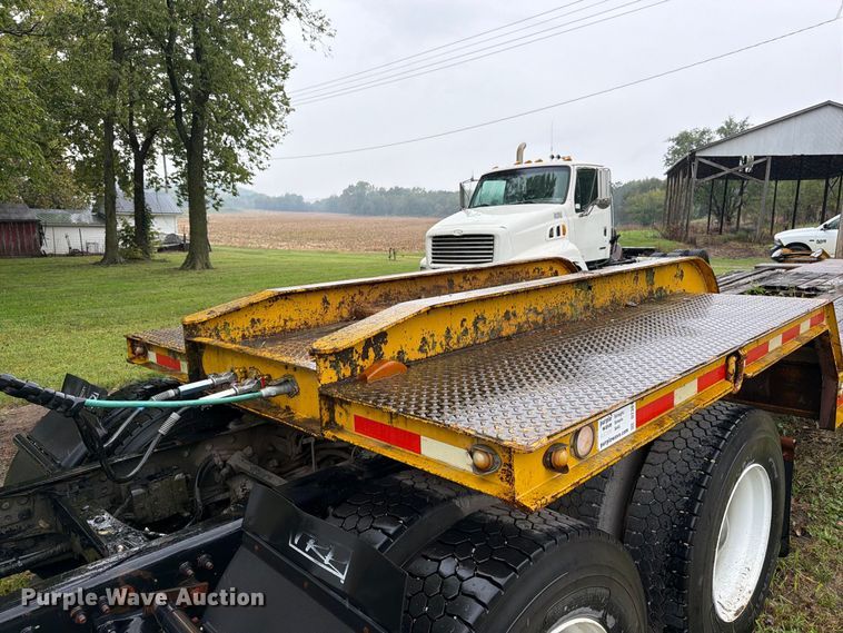image for item DT3011 1978 Alabama Trailer Co. MTS 30 AW lowboy equipment trailer