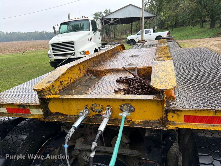 image for item DT3011 1978 Alabama Trailer Co. MTS 30 AW lowboy equipment trailer