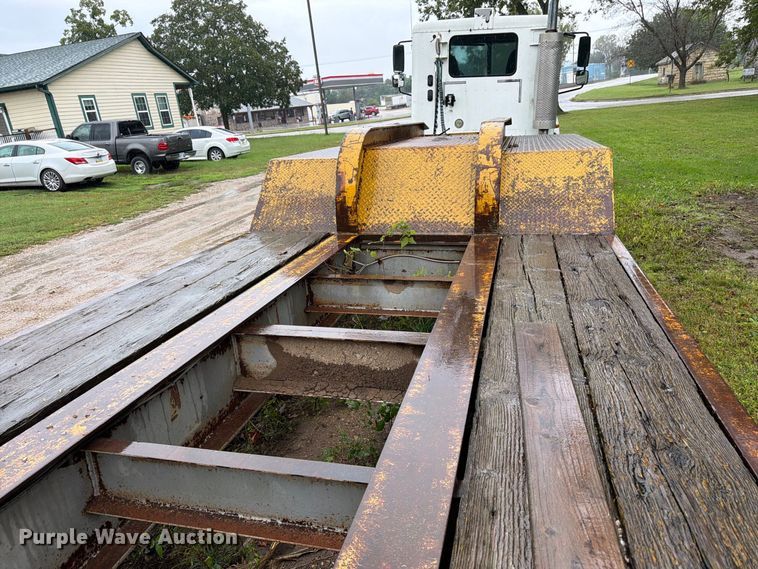 image for item DT3011 1978 Alabama Trailer Co. MTS 30 AW lowboy equipment trailer