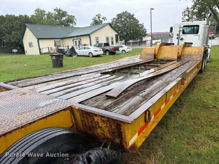image for item DT3011 1978 Alabama Trailer Co. MTS 30 AW lowboy equipment trailer
