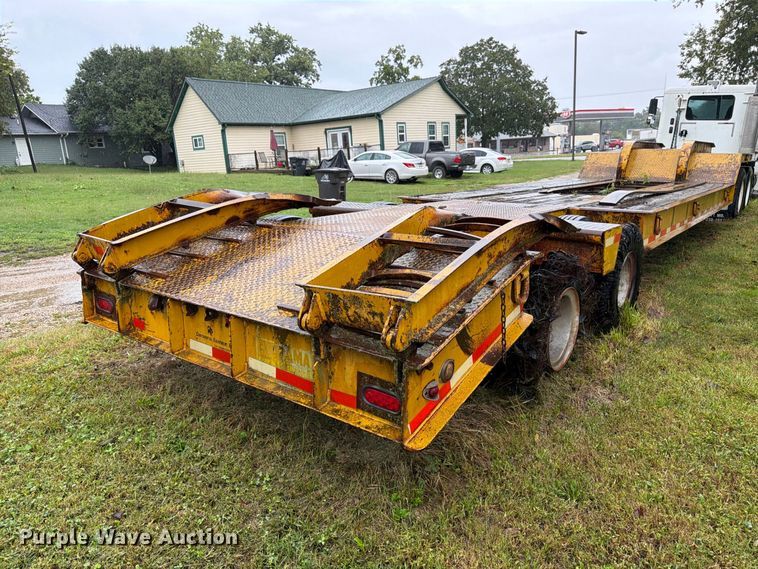 image for item DT3011 1978 Alabama Trailer Co. MTS 30 AW lowboy equipment trailer